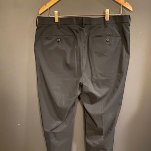 light-weight men's AIRism golf pants by UNIQLO